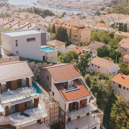 Patricia Apartamento Rab Town