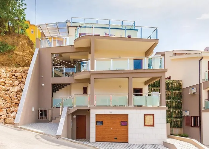 Patricia Apartman Rab Town